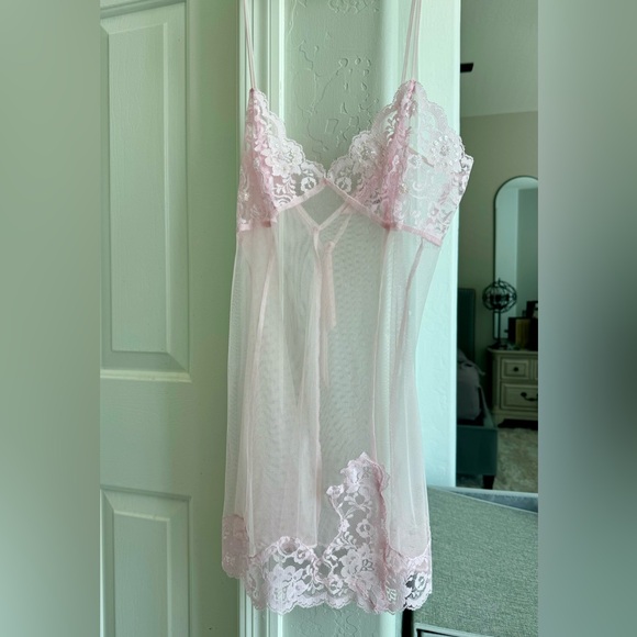 Victoria’s Secret chemise teddy nightie light pink sheer sequin baby pink XS - Picture 3 of 6